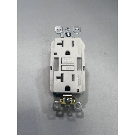 Leviton 20A Smartlock Pro Gfci Receptacle W/ Night Light- 125V Tamper Resistant
